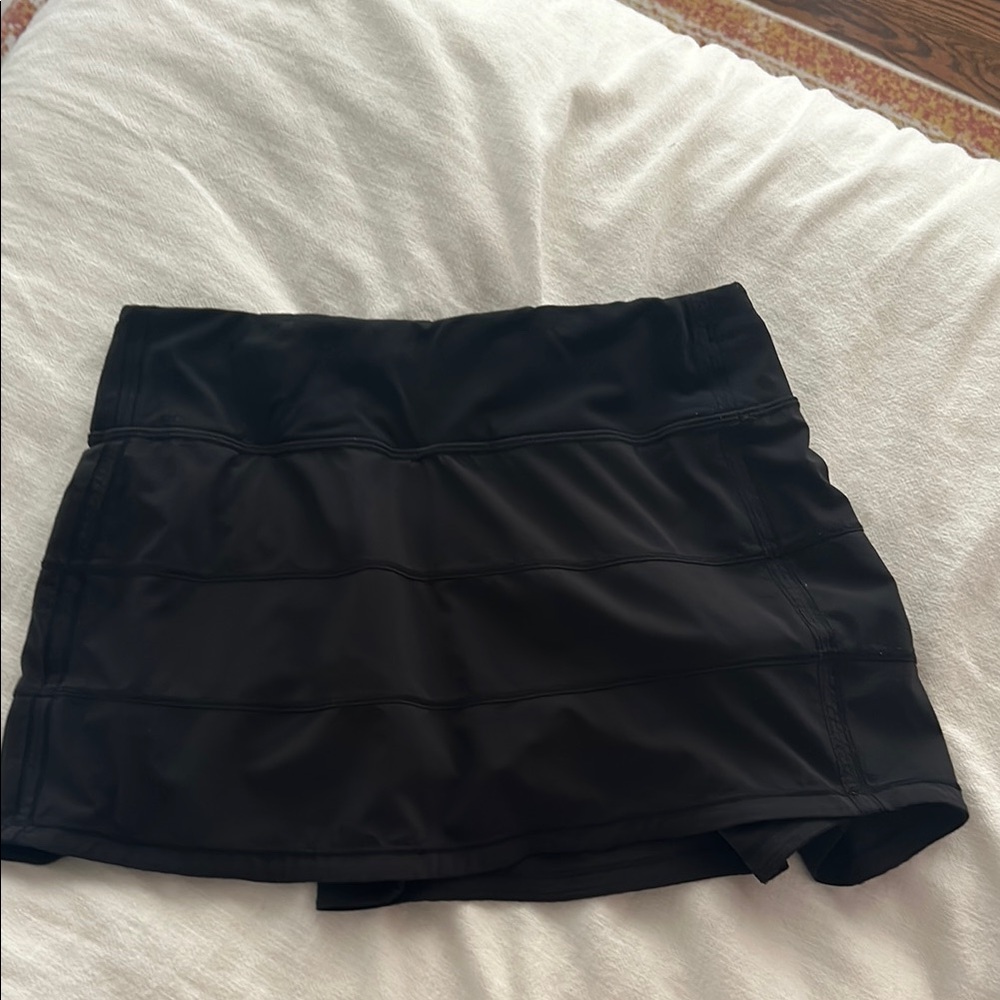 Black lululemon skirt size 4 $30